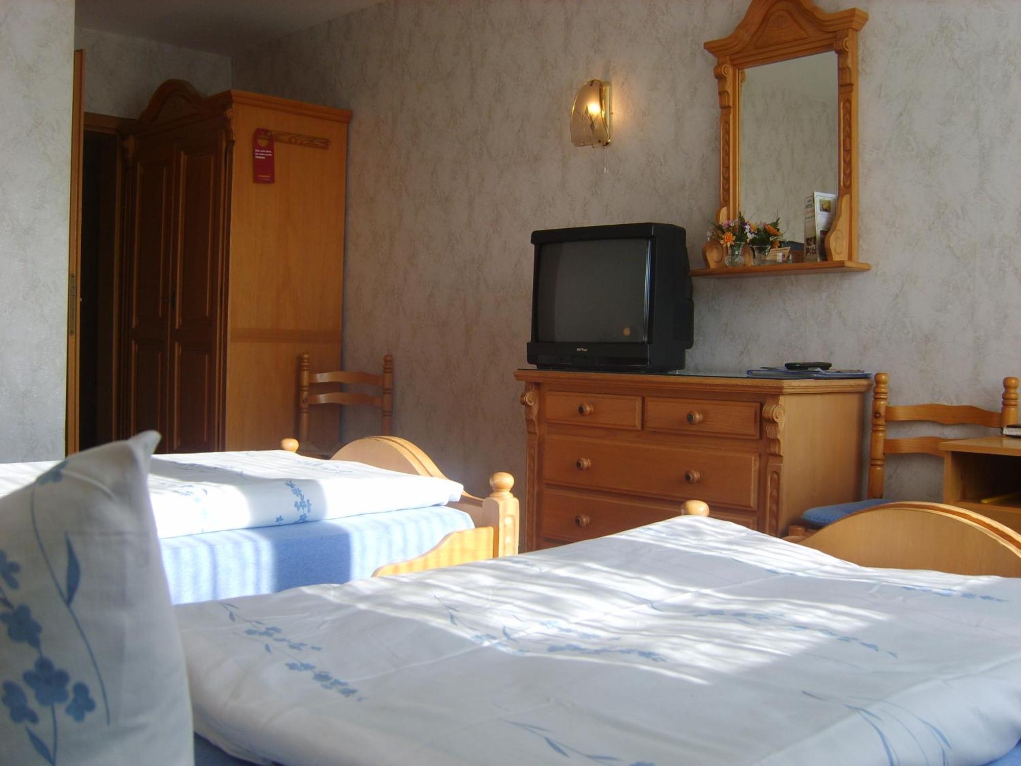 Landhotel Sperlingsberg Crimmitschau Exteriör bild